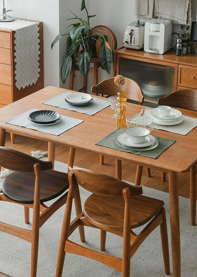 Elin Chair