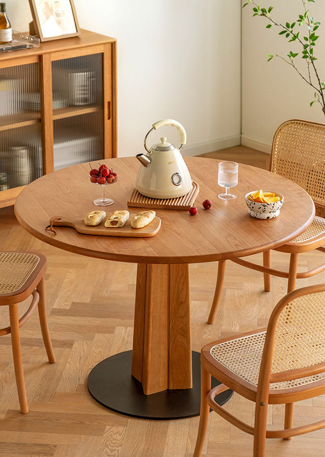 Sol Round Table