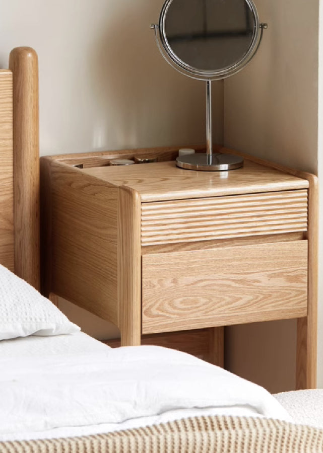 Suli Dresser