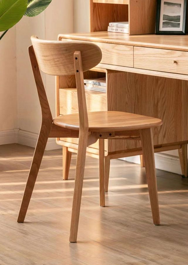 Harto Oak Chair