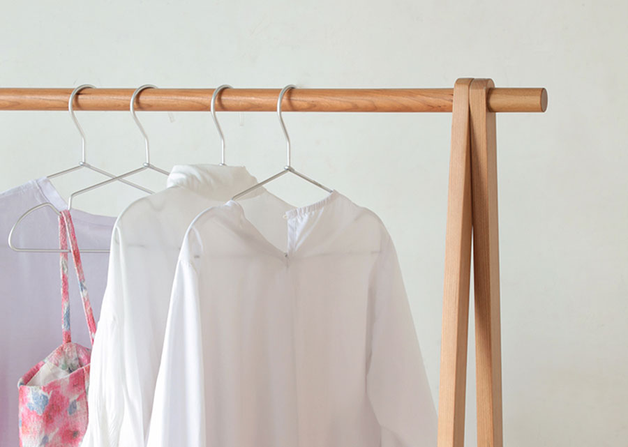 Linea Clothes Rack