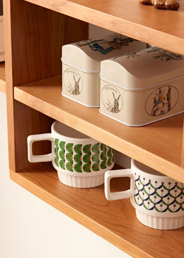 Echo Shelf