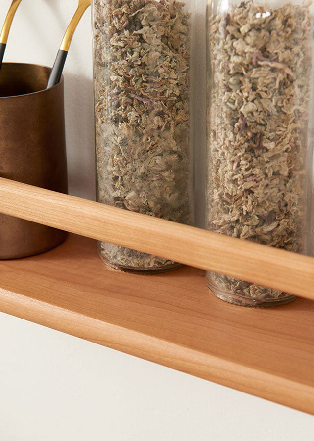 Lina Shelves
