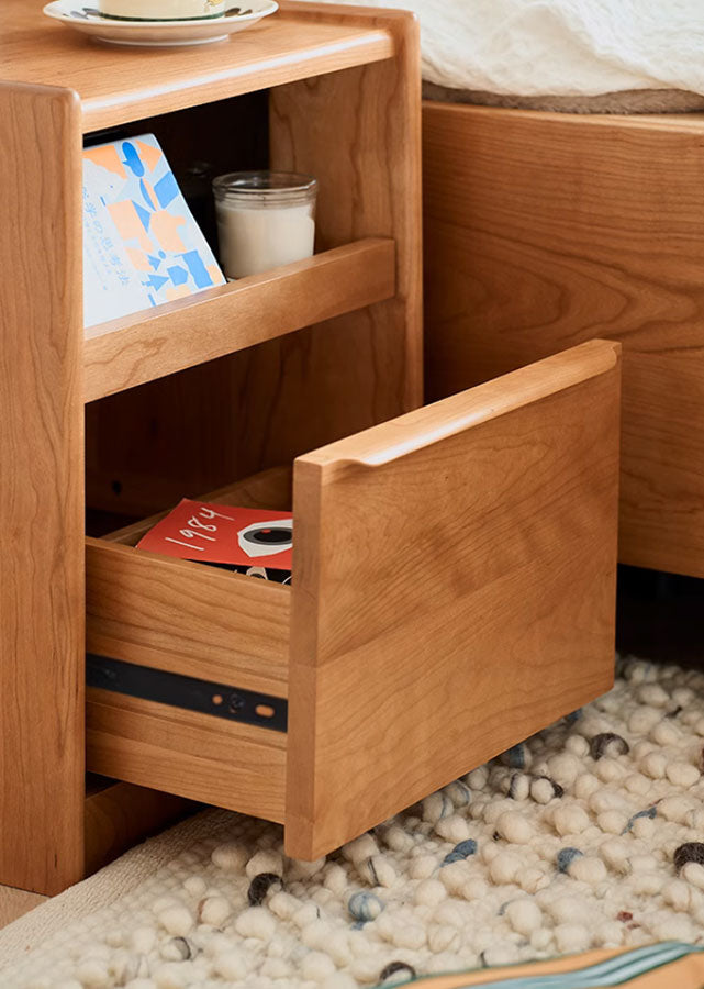 Varo Nightstand
