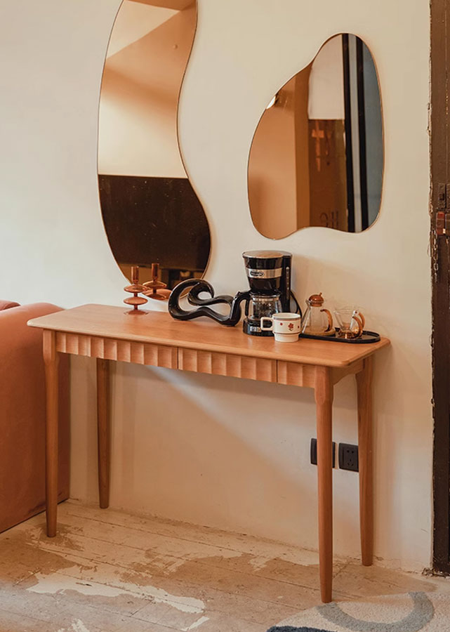 Lano Compact Table