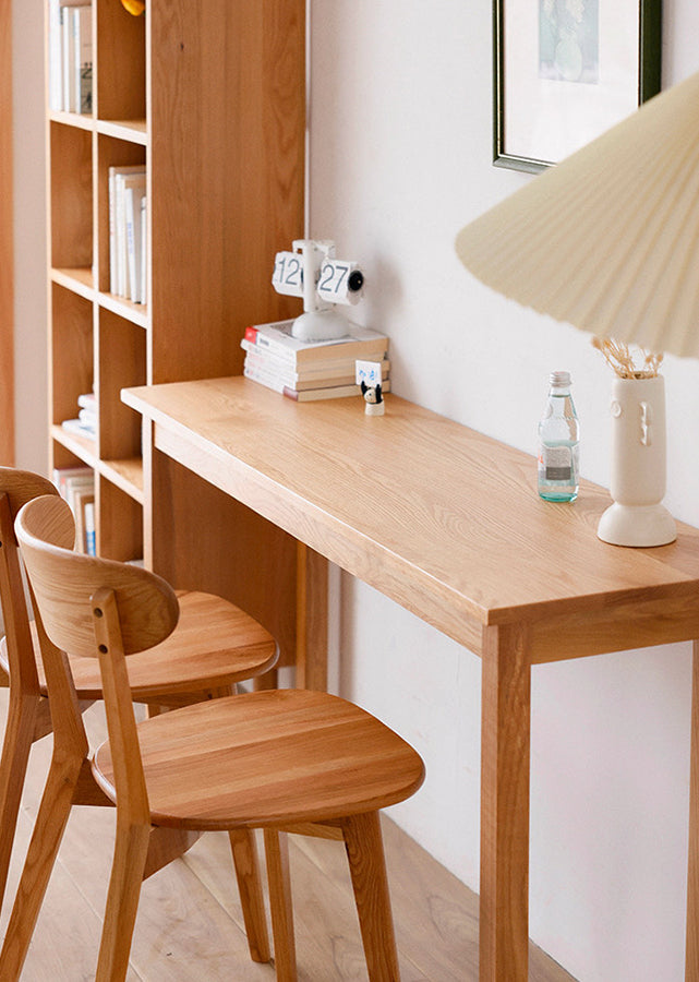 Lira Dining Table