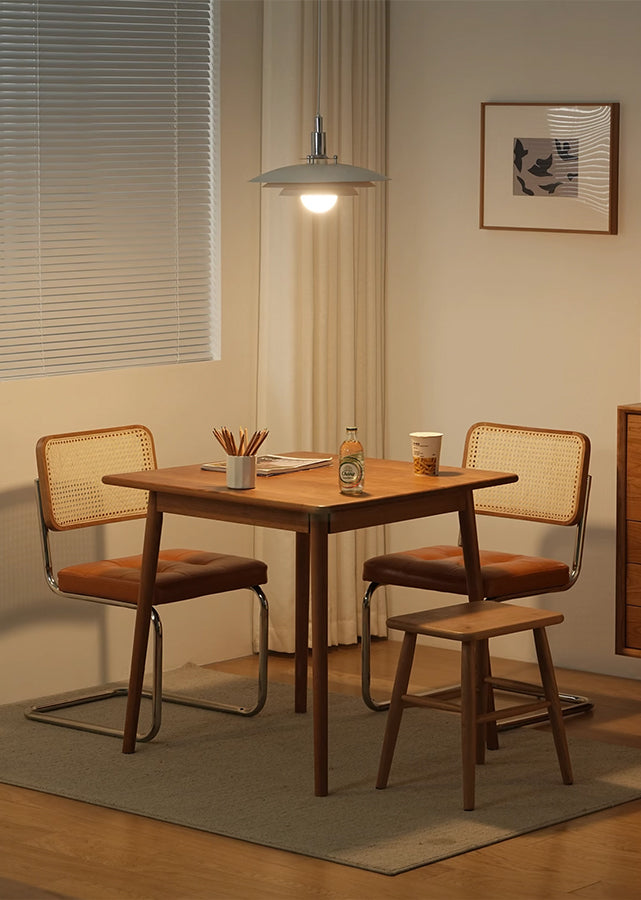 Kilo Square Table