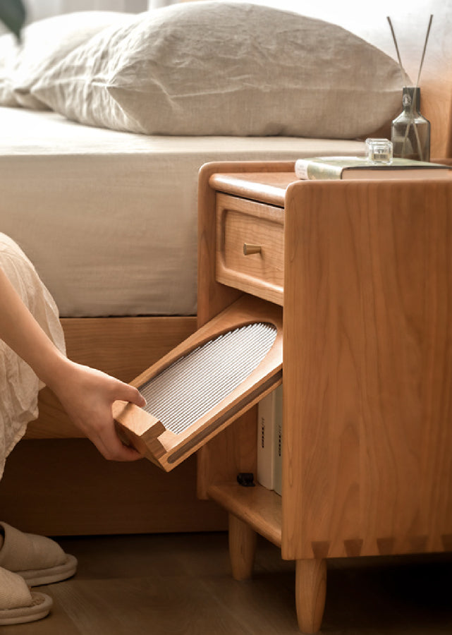 Mave Nightstand