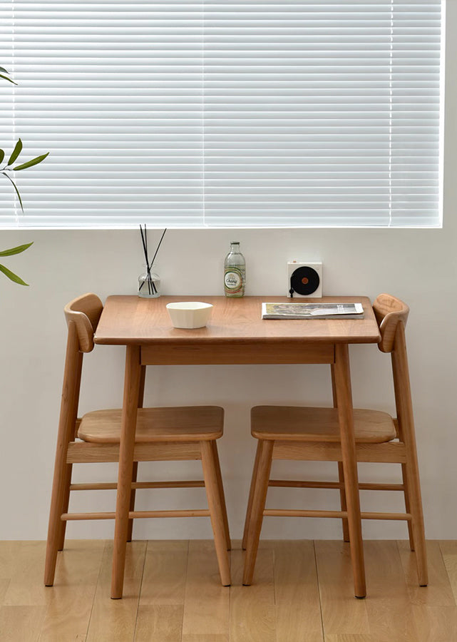 Kilo Square Table