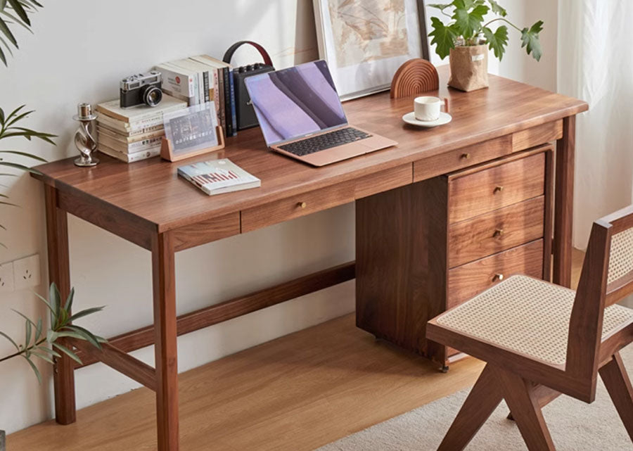 Laro Table