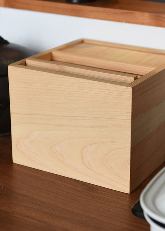 Hinoki Rice Keeper
