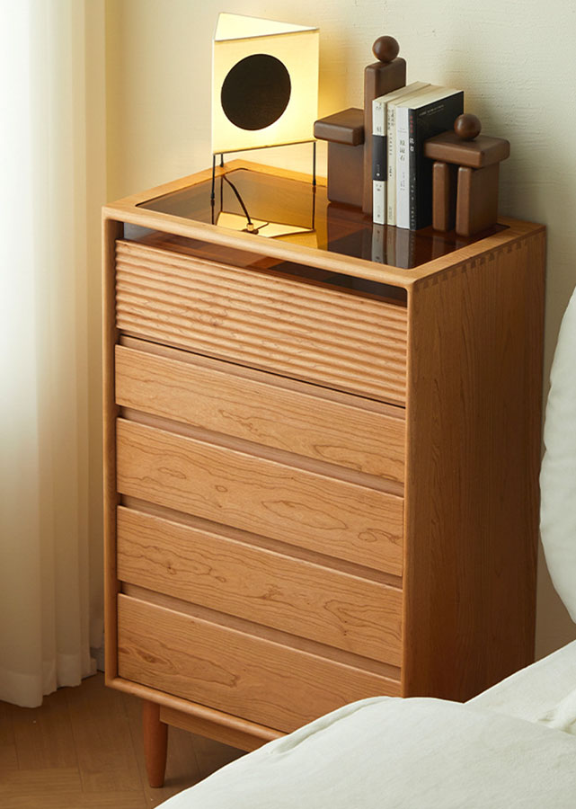 Roux Drawer Chest