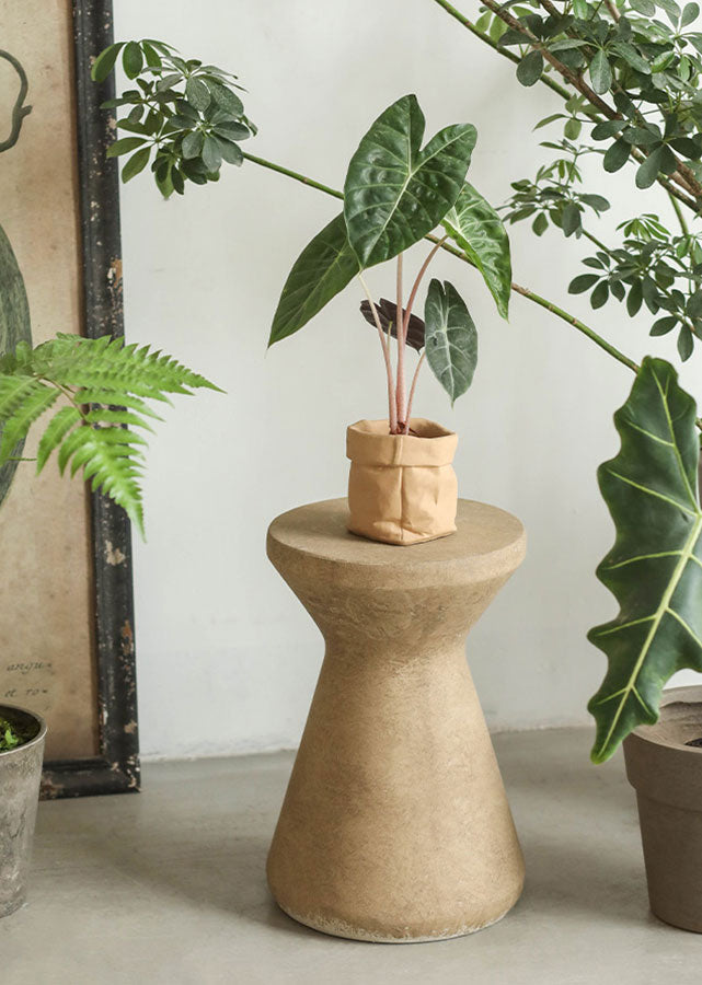 Orra Clay Pedestal