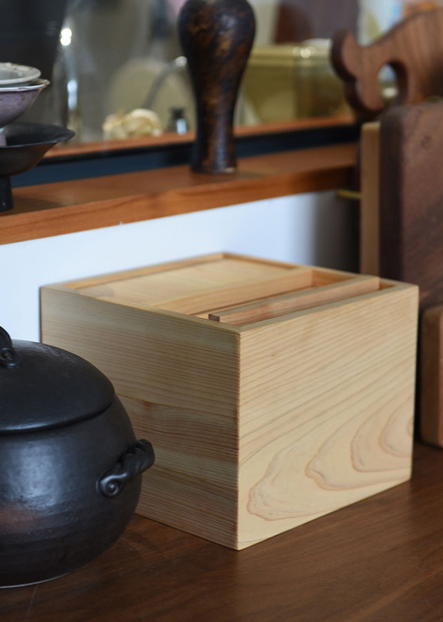 Hinoki Rice Keeper