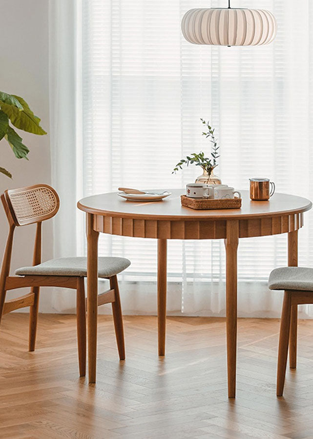 Cavo Round Table