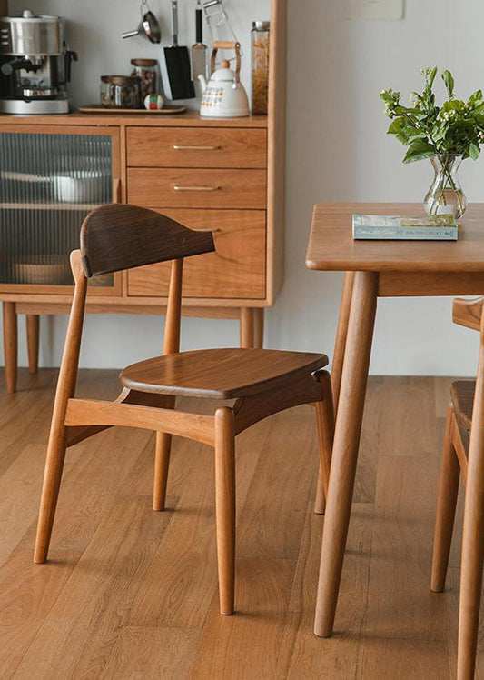 Elin Chair